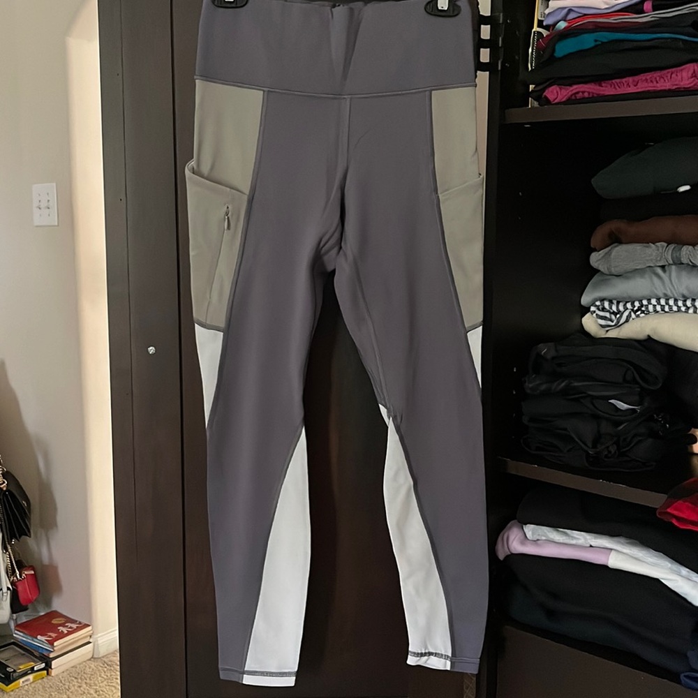 Tri colored leggings